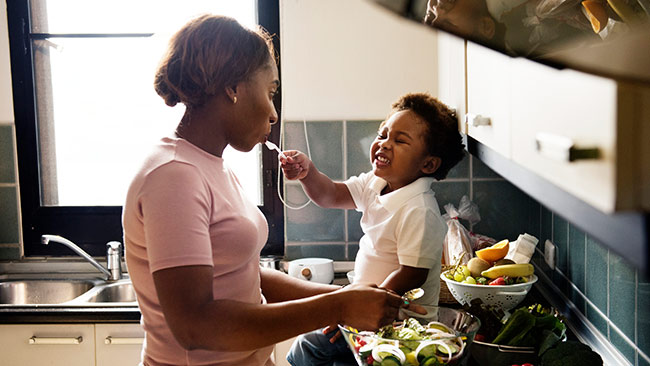 cozinhe em casa e combata a obesidade infantil